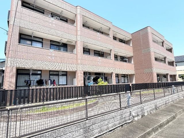 ガーデンハイツ西郷の外観画像