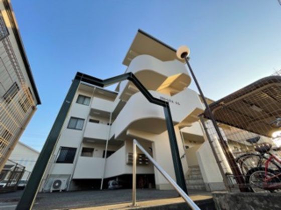 ドミエール洋光北館の外観画像