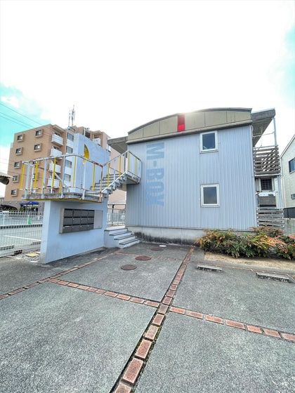 M-BOXの外観画像