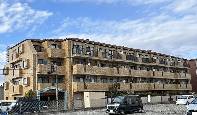 ライオンズマンション鶴瀬の外観画像