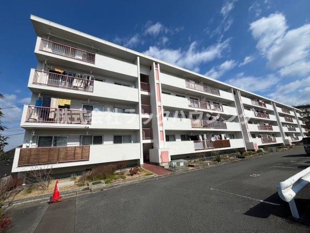 香里三井第二次北住宅A9棟の外観画像