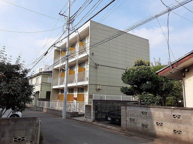 レオパレスアオキの外観画像
