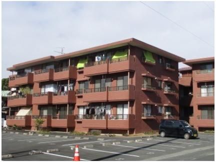 パークレーン和地山 E-の外観画像