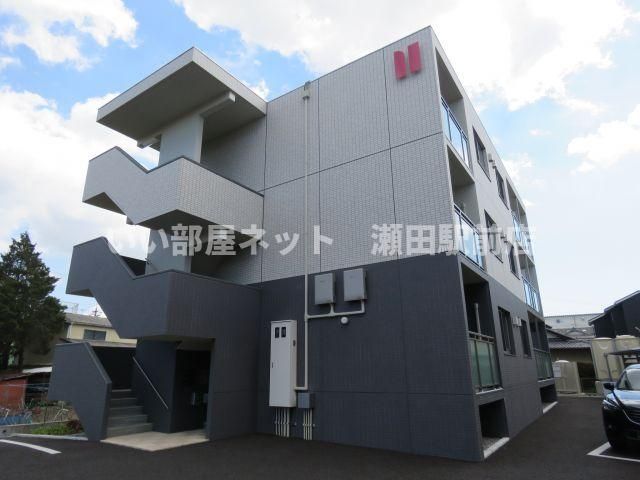 アスルーニの外観画像