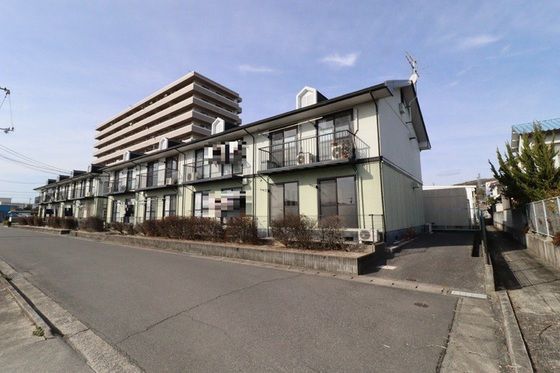 ヴィルヌーブ B棟の外観画像
