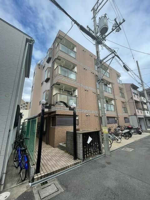 エストゥディオの外観画像