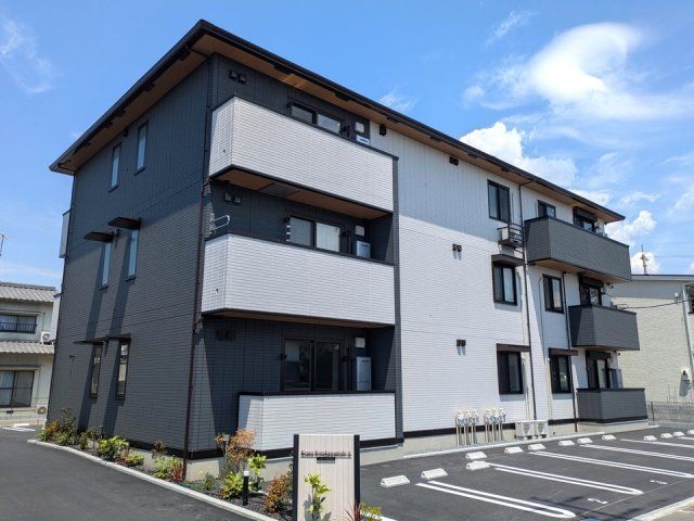 クランツ古川西 A棟の外観画像