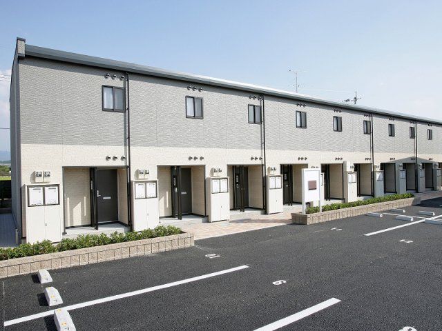 レオパレスEMIⅠの外観画像