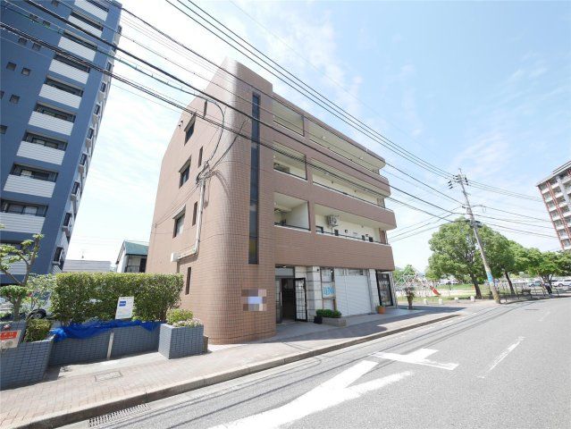 HMビルの外観画像
