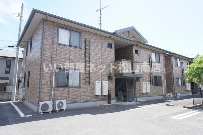 リビングタウン北土居 F棟の外観画像