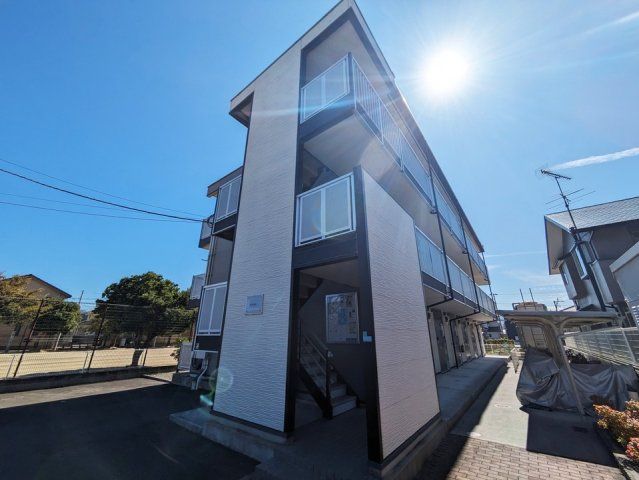レオパレス和泉南の外観画像