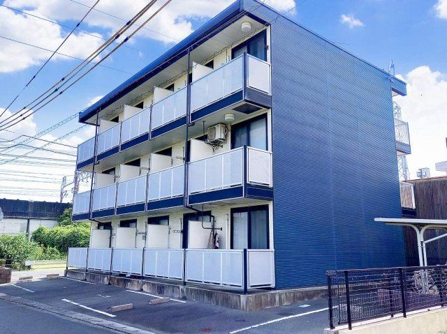 レオパレスGOKURAKUの外観画像