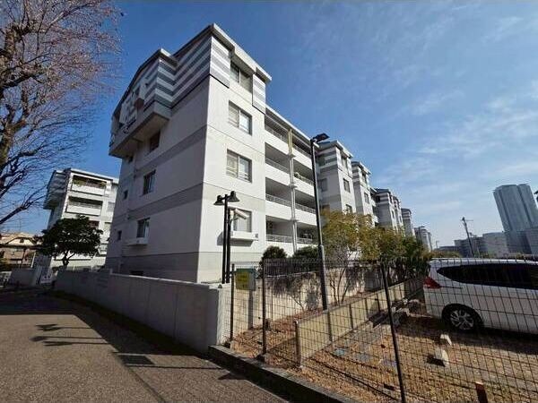 プレステージ新千里西町2号棟の外観画像