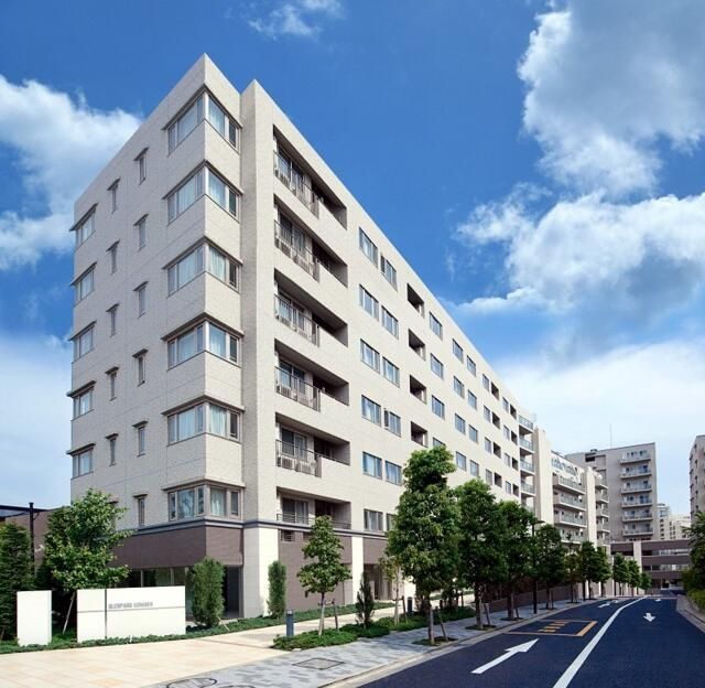 グレンパーク駒場 EAST棟の外観画像