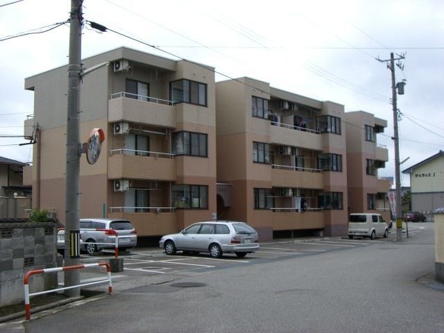 コーポラス中川の外観画像