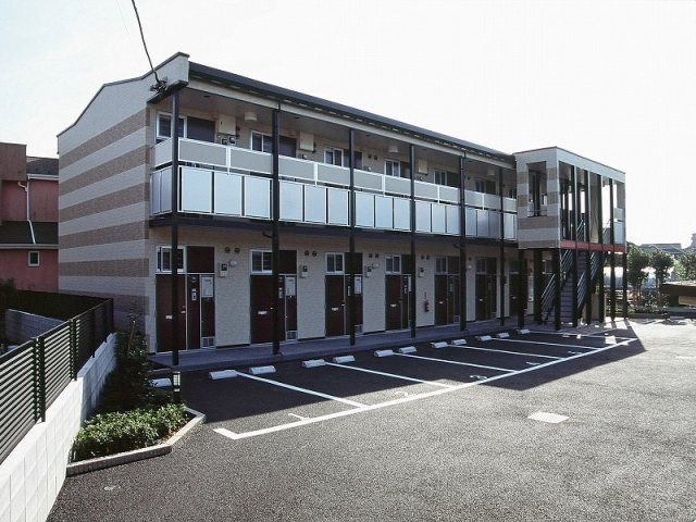 レオパレスヴィルヌーブの外観画像