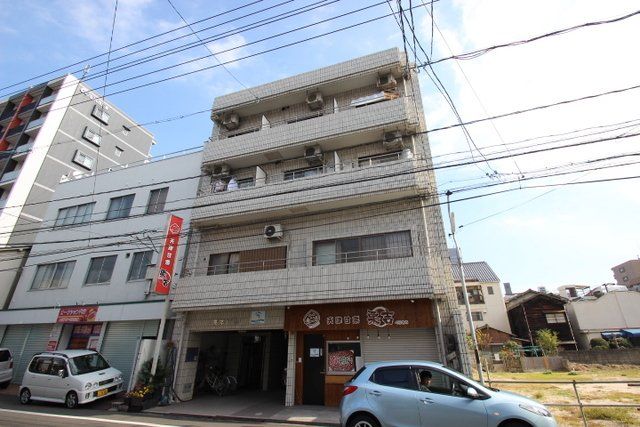 高本ビルの外観画像