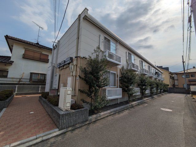 レオパレスLA VITA山越の外観画像