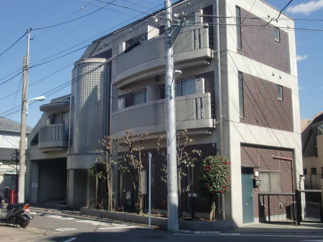 AiBの外観画像