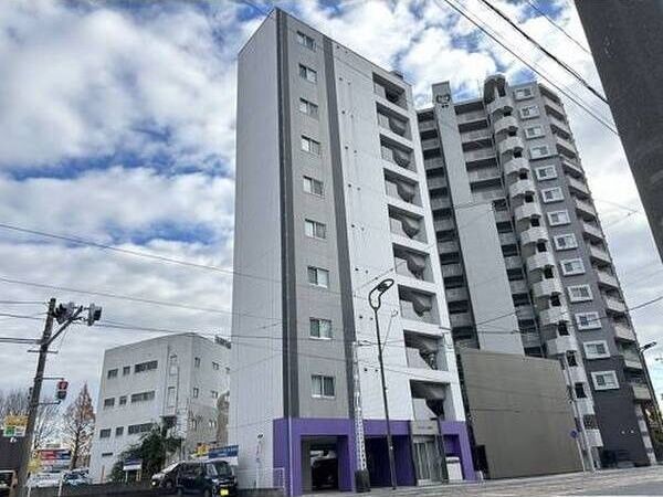 CROSS HALL 慶徳の外観画像