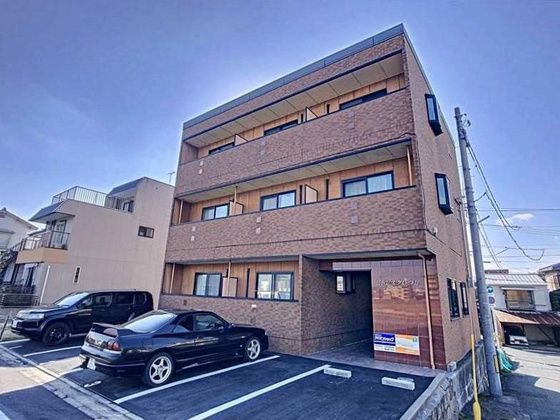 ピトレスクいづしの外観画像