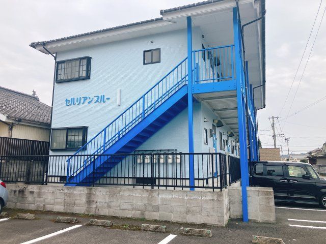 セルリアンブルーの外観画像