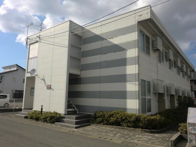 レオパレスプチMの外観画像