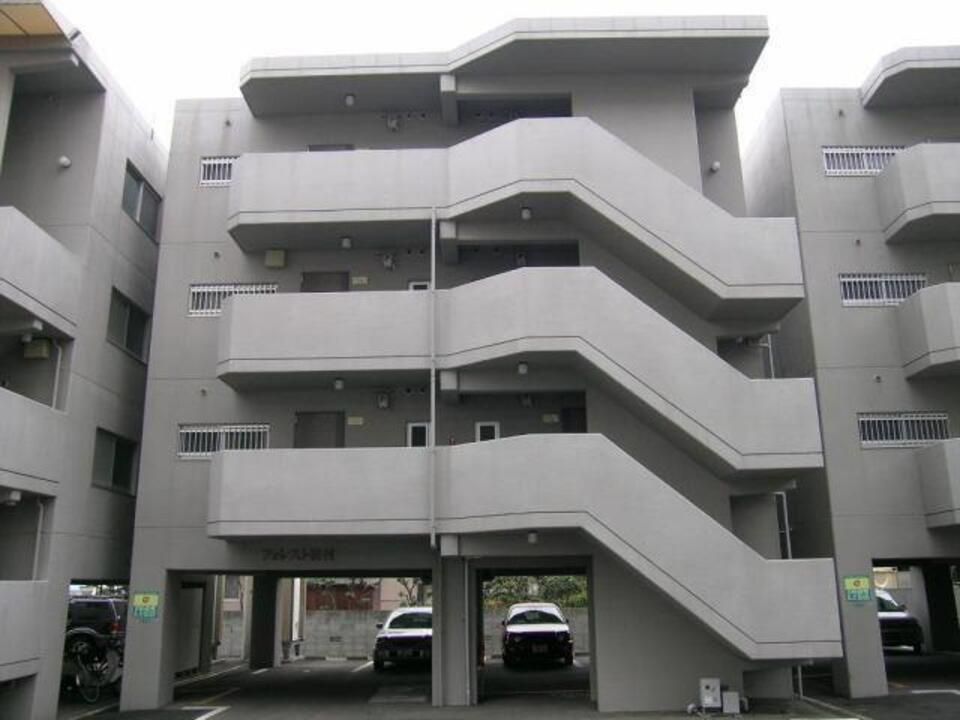 フォレスト居村の外観画像