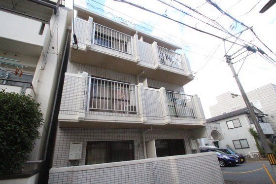 ローグタウンの外観画像