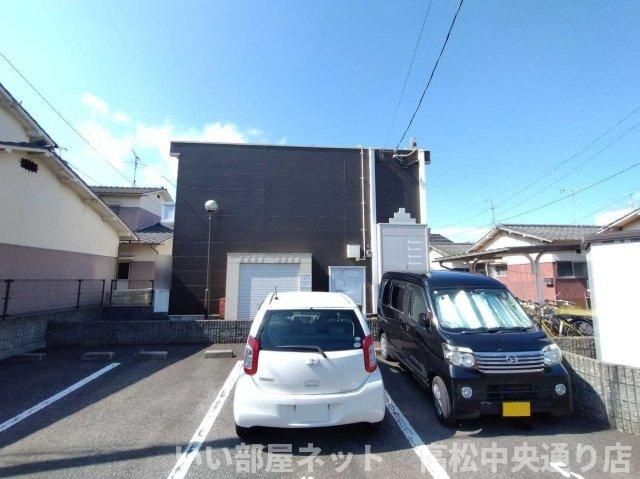 レオパレスグリーンヒルの外観画像
