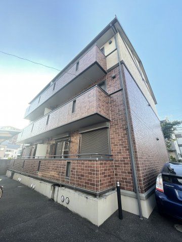 ラ・エスタシオンⅡの外観画像