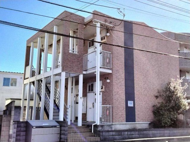 レオパレスアズール東大宮の外観画像