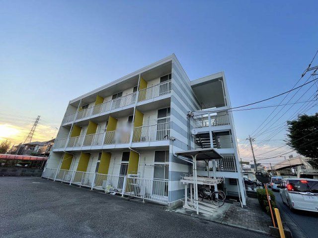 レオパレスB・P246A館の外観画像