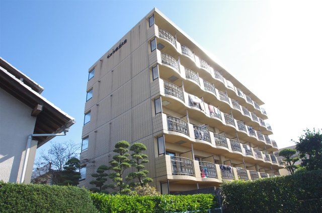 モンパレ県立大前の外観画像