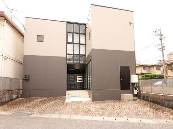 本山駅戸建て(事務所付き住宅)の外観画像