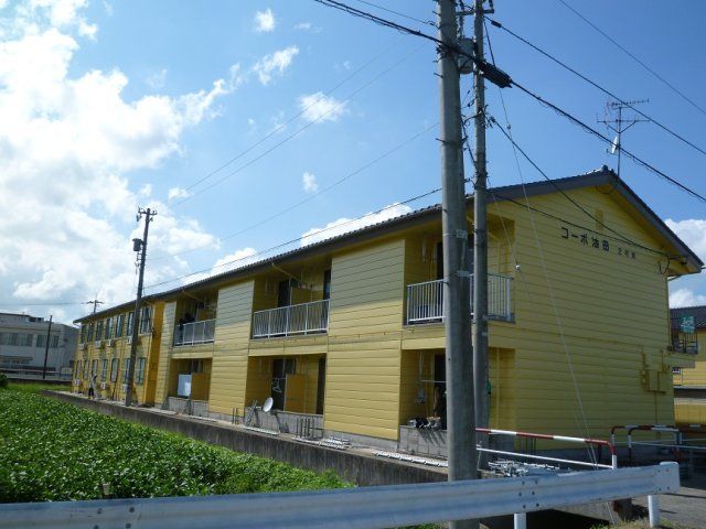 コーポ油田3号館の外観画像