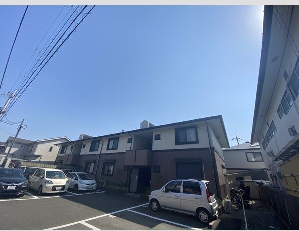 ハイカムール B棟の外観画像