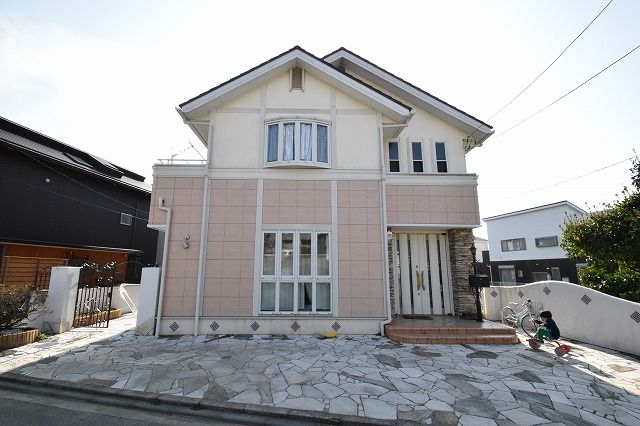 葉山町一色貸家の外観画像