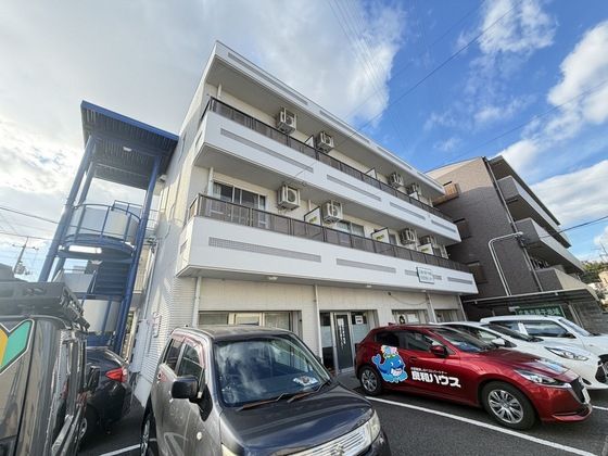 OYビルの外観画像