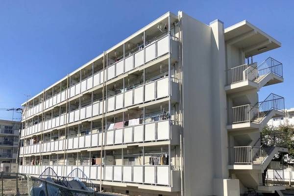 ビレッジハウス根岸2号棟の外観画像
