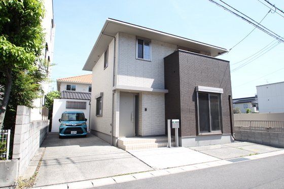 ブリリアント富町の外観画像