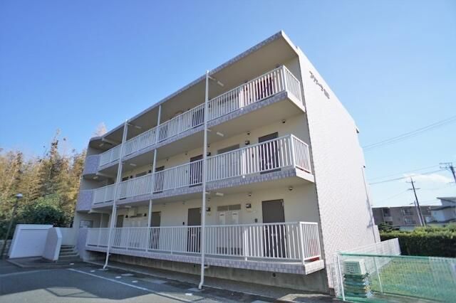 プリメーラ富塚の外観画像