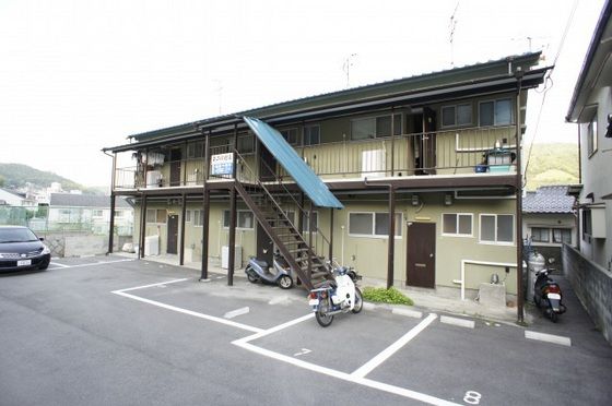 第二河村荘の外観画像