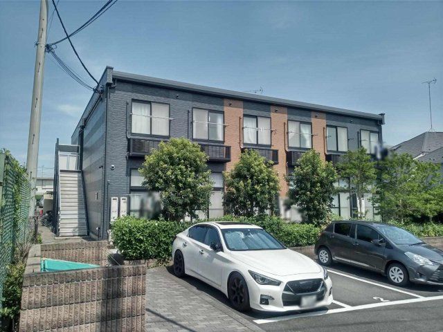 レオパレス三ツ沢上町の外観画像