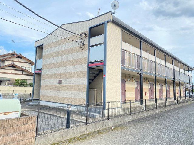 レオパレスゴスホークの外観画像