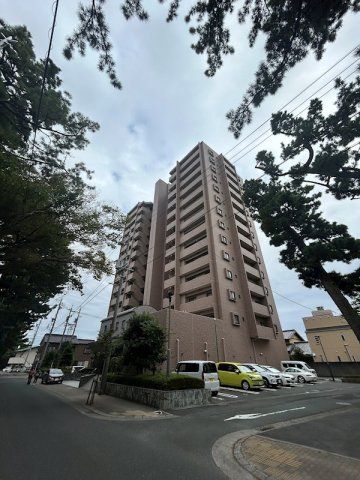 ネオステージ八幡ロイヤルタワーの外観画像