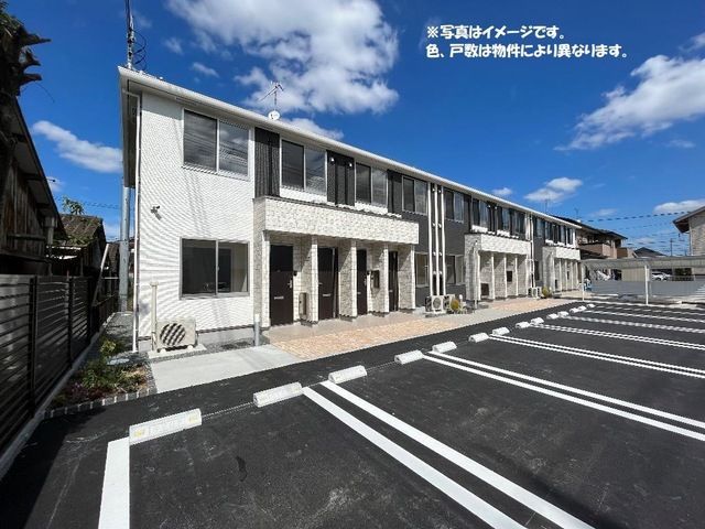 シャンブッシュの外観画像