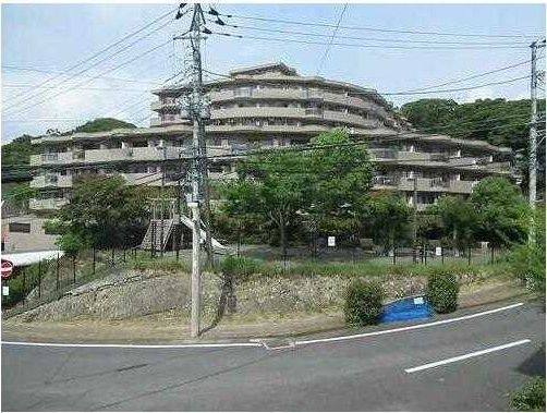 ライオンズマンション逗子披露山公園の外観画像
