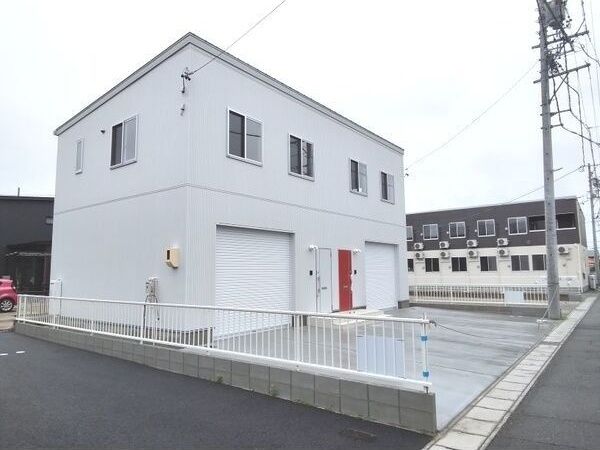小信中島ガレージハウスの外観画像