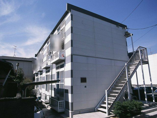 レオパレスセレス小鹿の外観画像